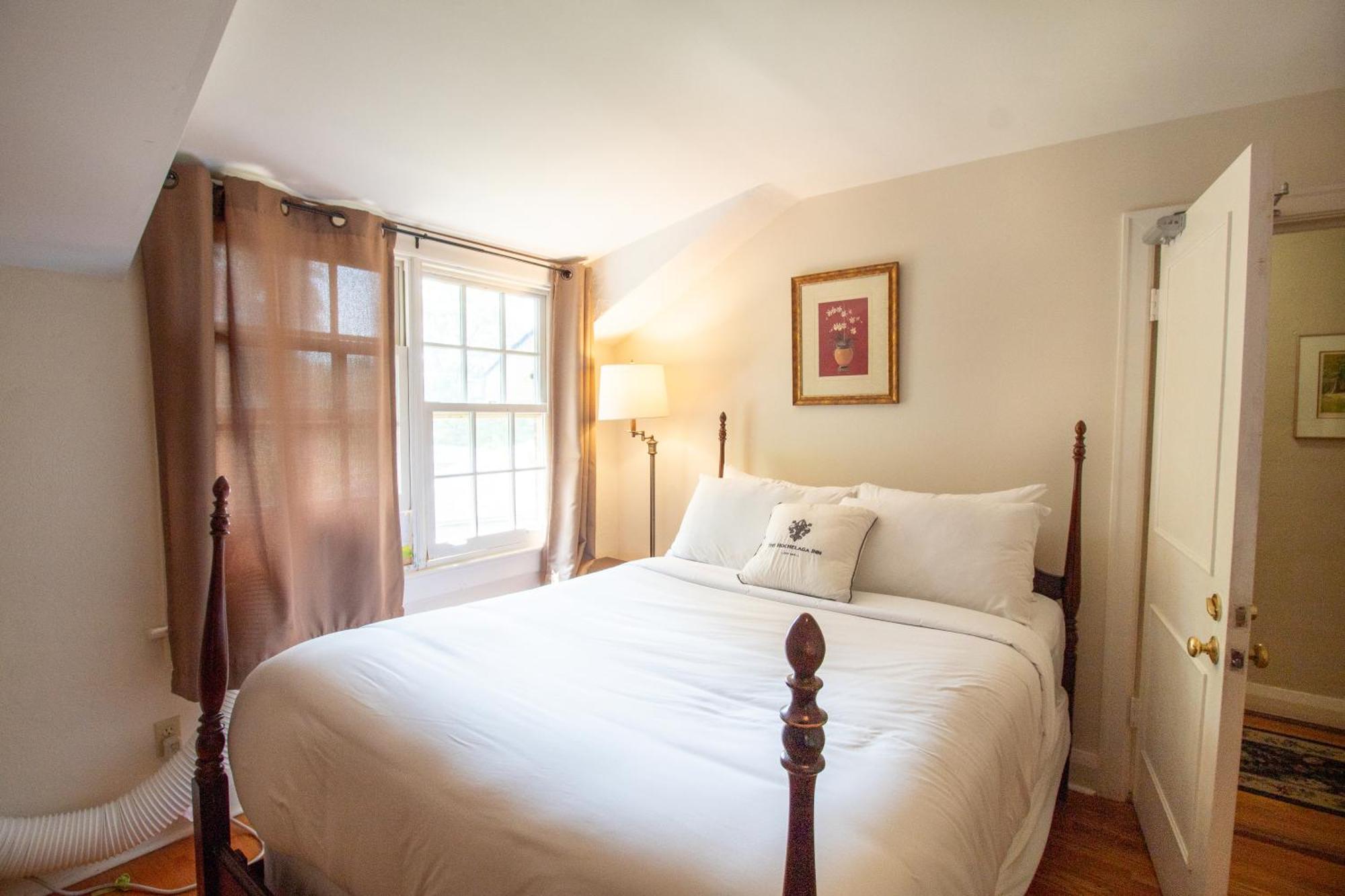 Hochelaga Inn คิงสตัน ภายนอก รูปภาพ