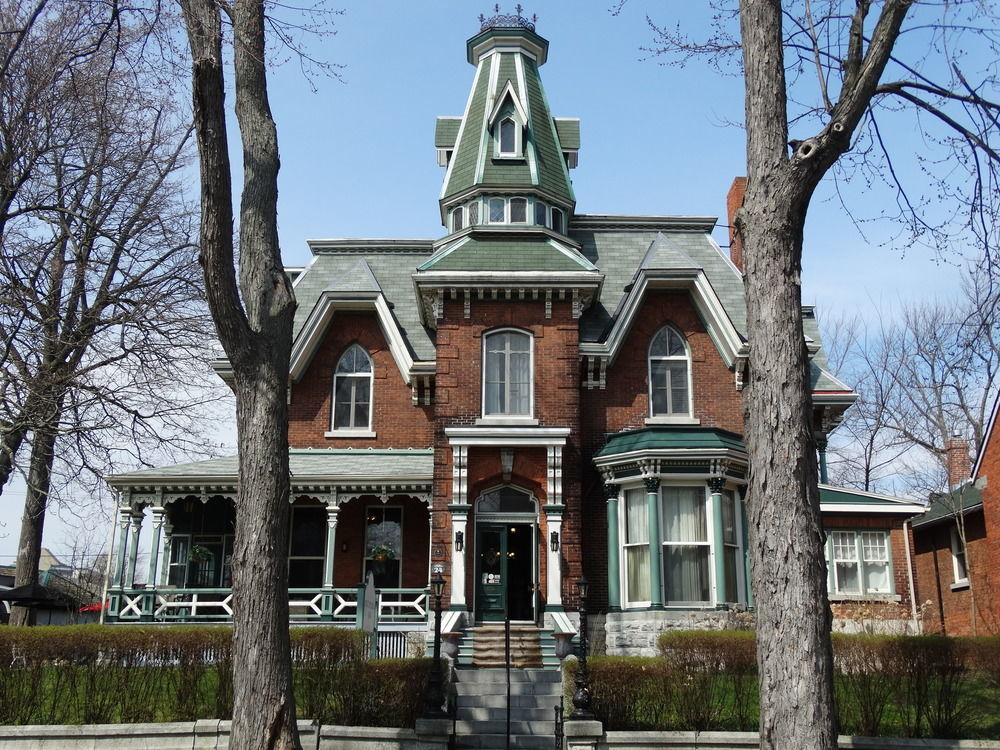 Hochelaga Inn คิงสตัน ภายนอก รูปภาพ