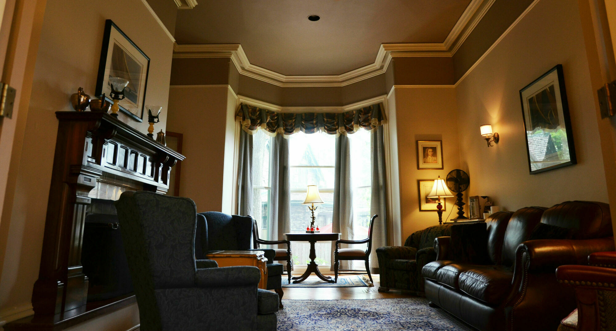 Hochelaga Inn คิงสตัน ภายนอก รูปภาพ